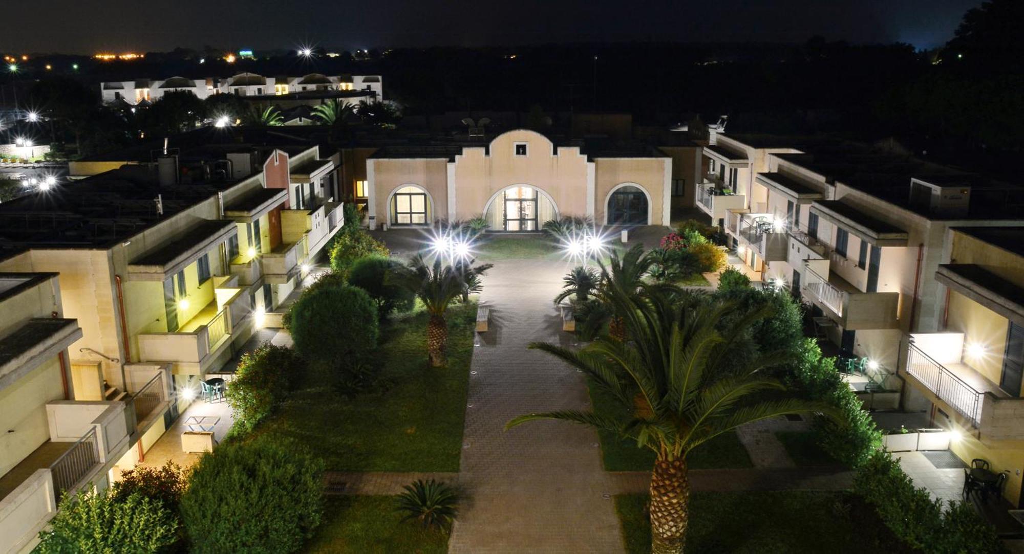 Hotel Thalas Club Торре дель'Орсо Экстерьер фото