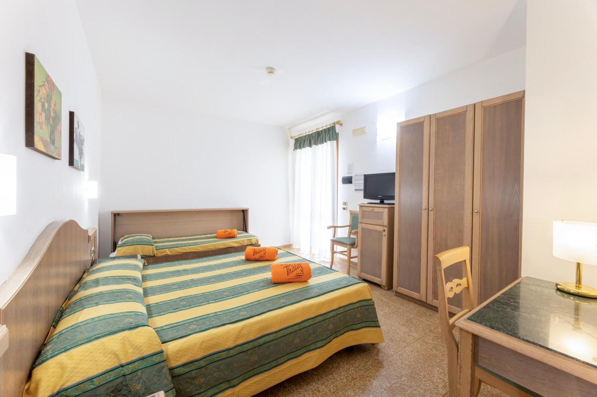 Hotel Thalas Club Торре дель'Орсо Экстерьер фото