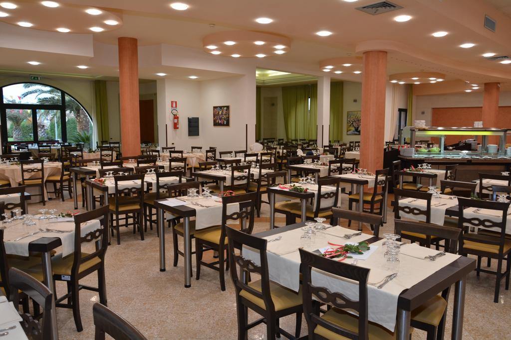 Hotel Thalas Club Торре дель'Орсо Экстерьер фото